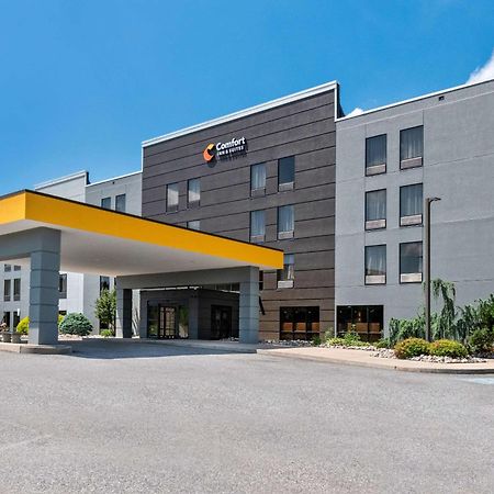 Comfort Inn & Suites York Extérieur photo