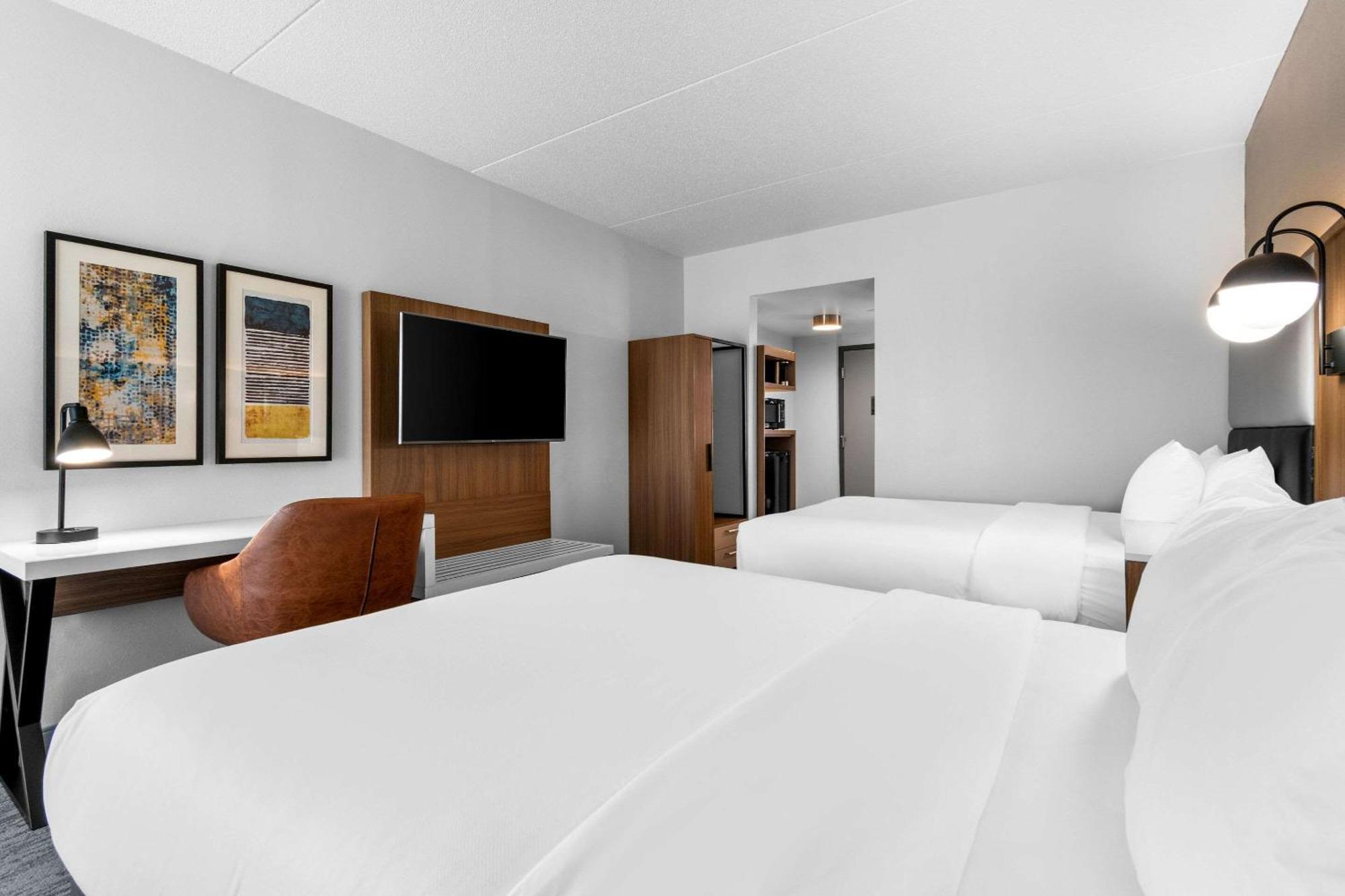 Comfort Inn & Suites York Extérieur photo
