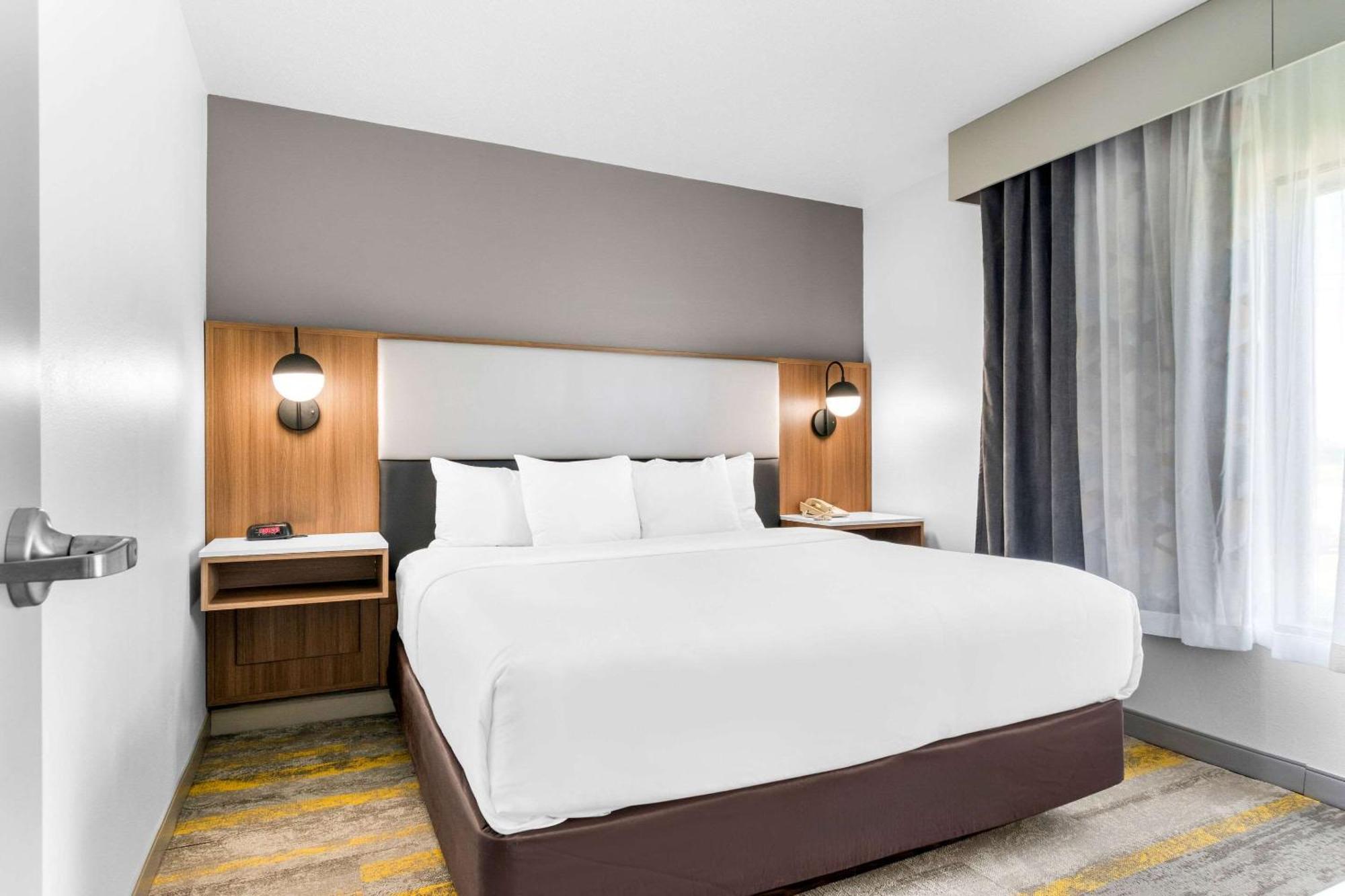 Comfort Inn & Suites York Extérieur photo