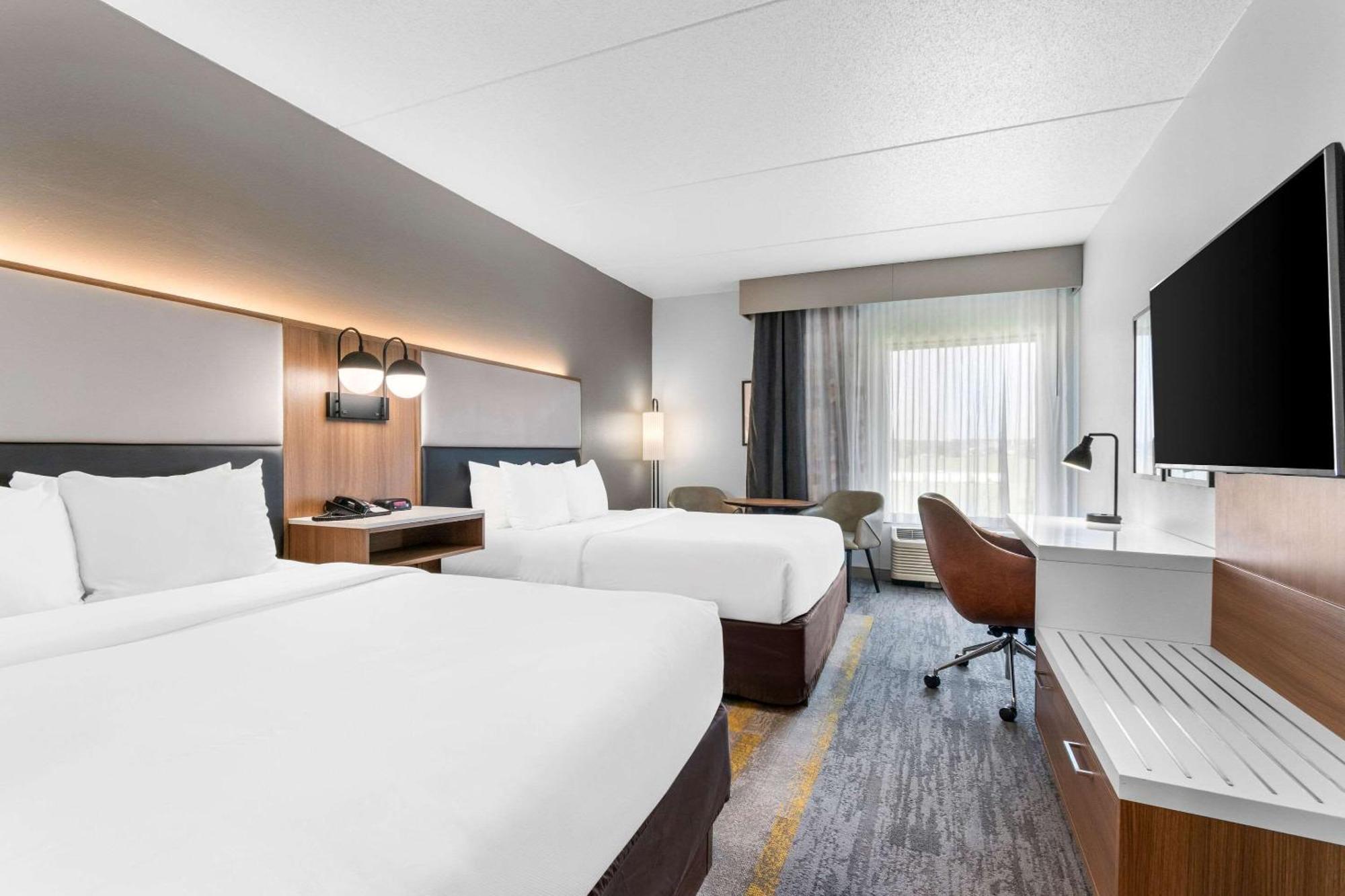 Comfort Inn & Suites York Extérieur photo