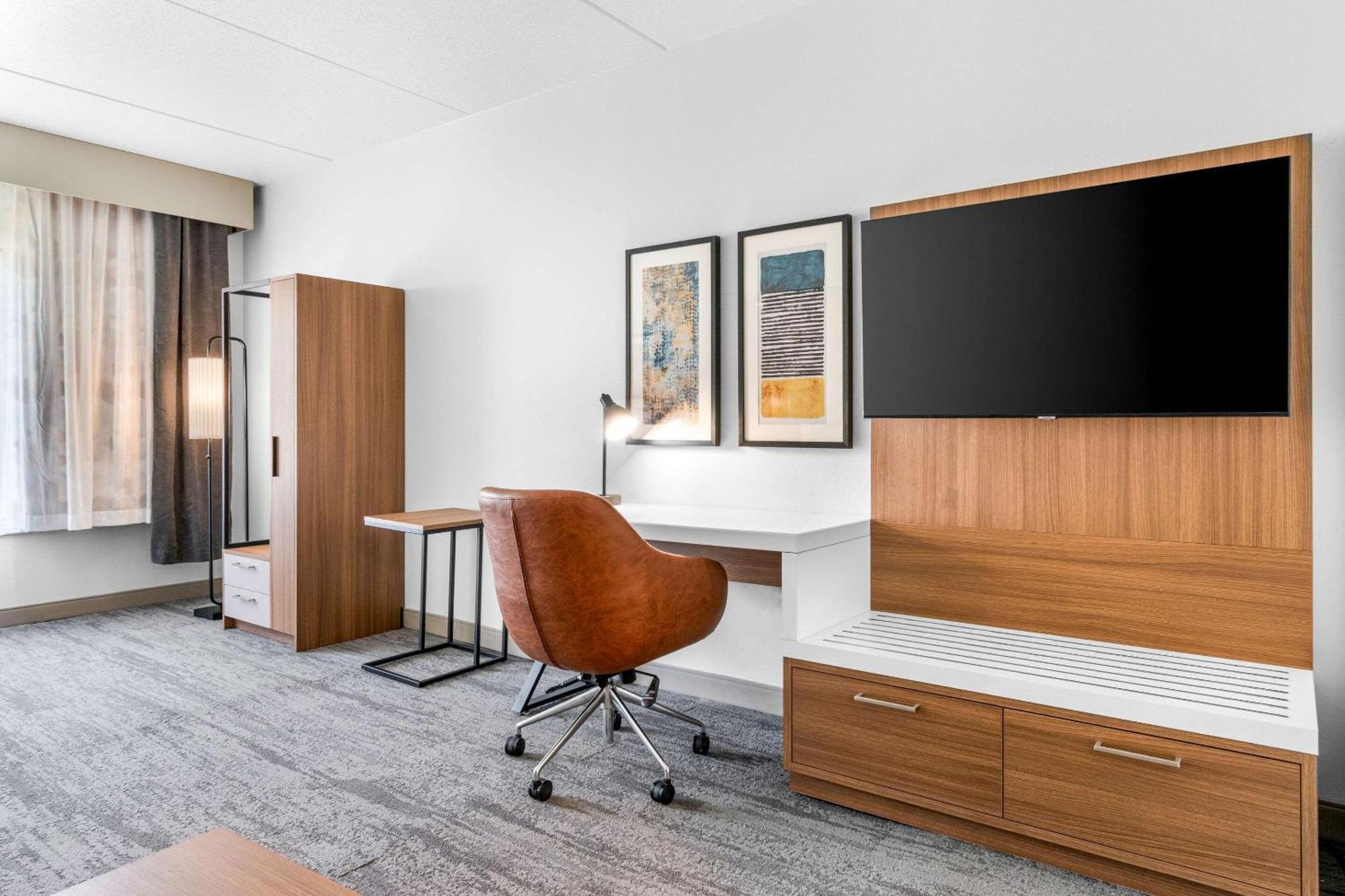 Comfort Inn & Suites York Extérieur photo