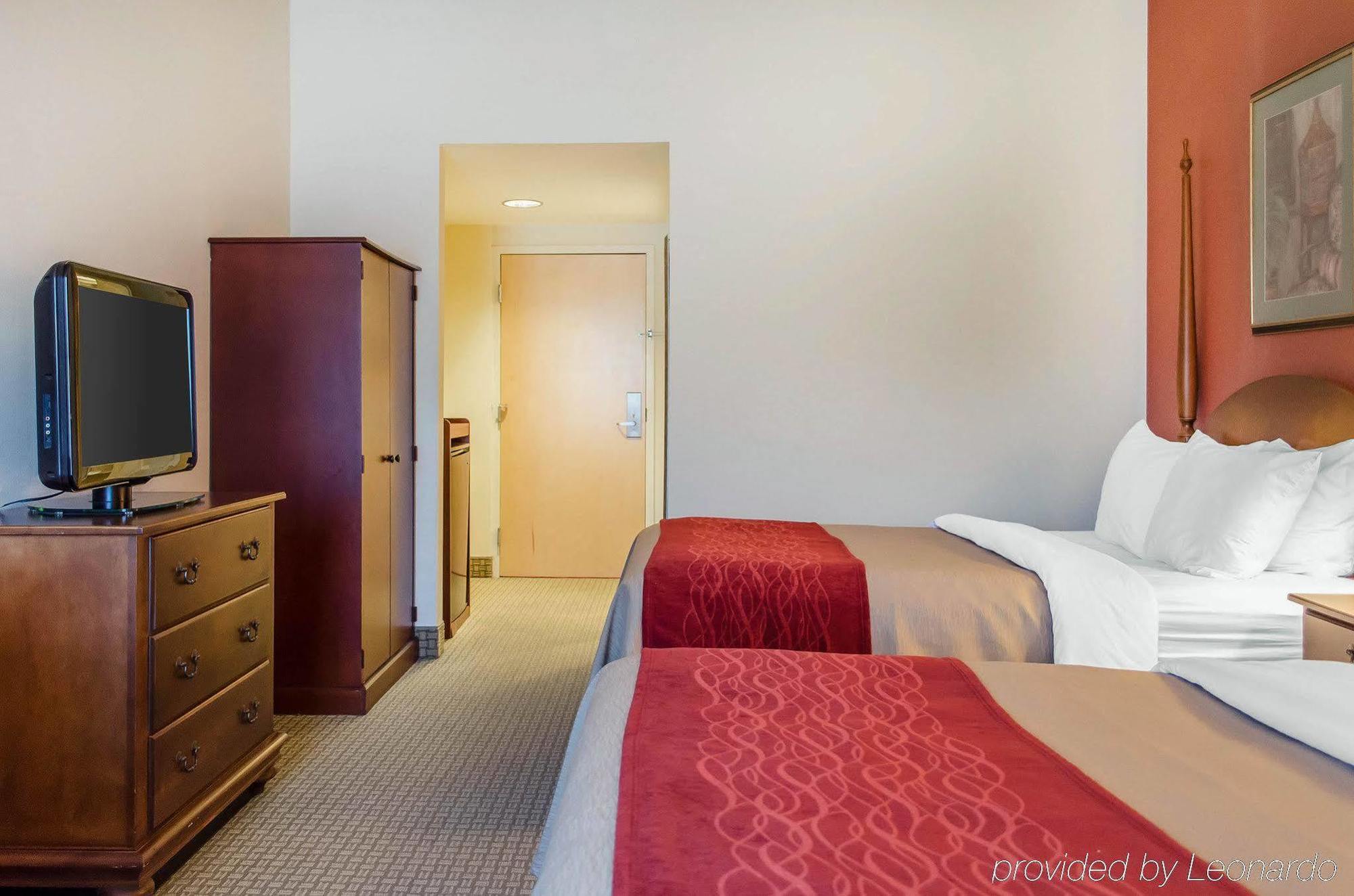 Comfort Inn & Suites York Extérieur photo